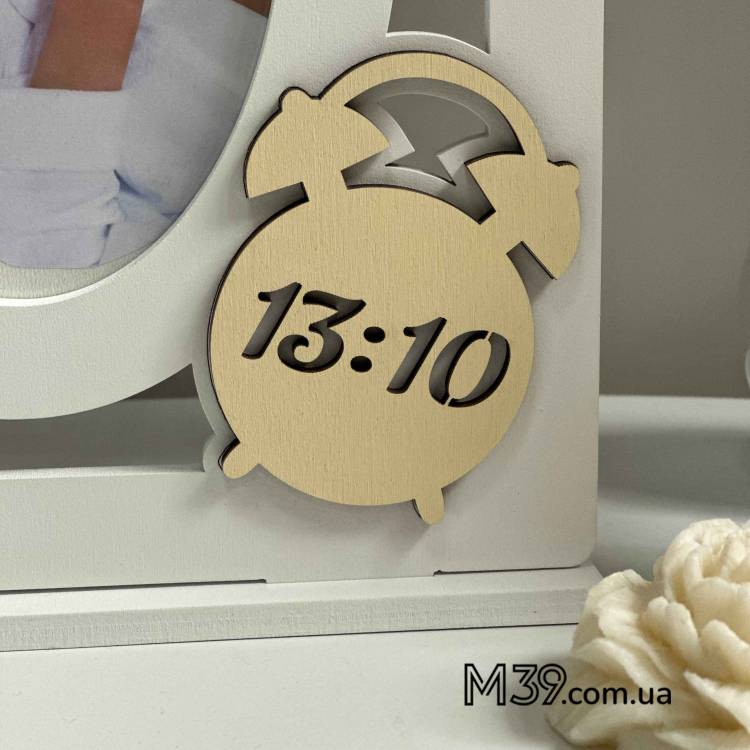 Дитяча іменна метрика-фоторамка на стіл