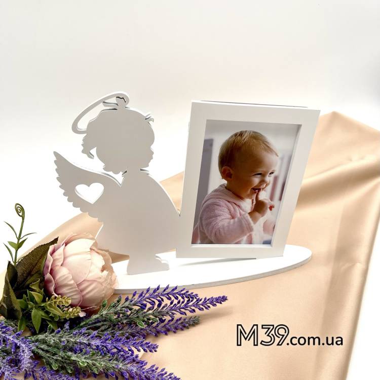 Подарунок для Дядька - Фоторамка "Янглятко Дівчинка" з Гравіюванням