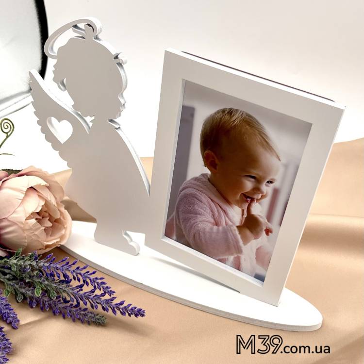 Подарунок для Дядька - Фоторамка "Янглятко Дівчинка" з Гравіюванням