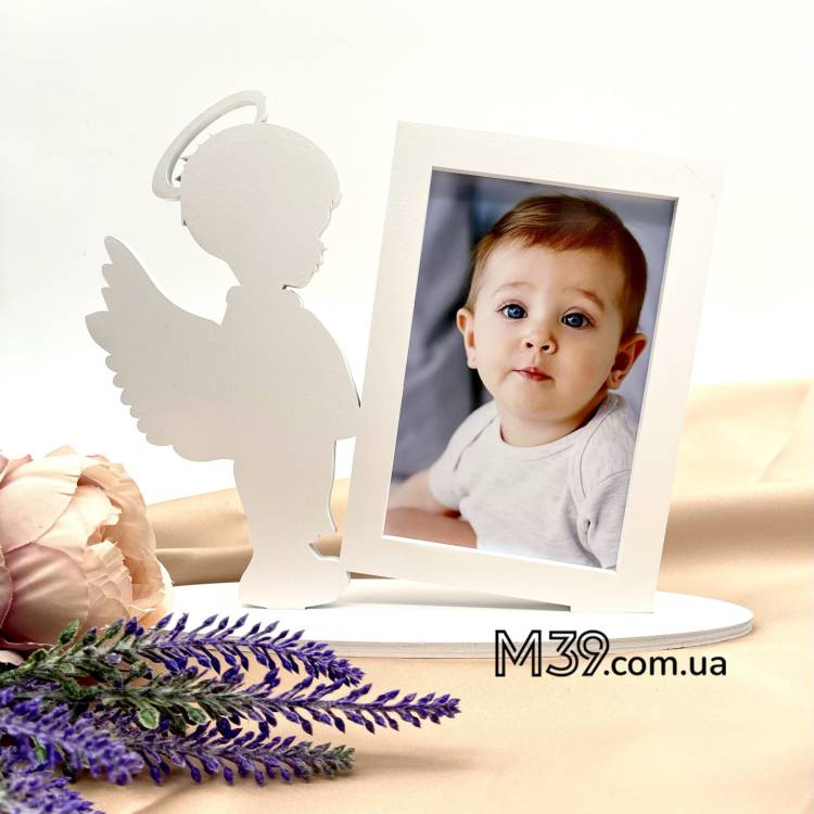 Фоторамка Ангелочек Мальчик с гравировкой