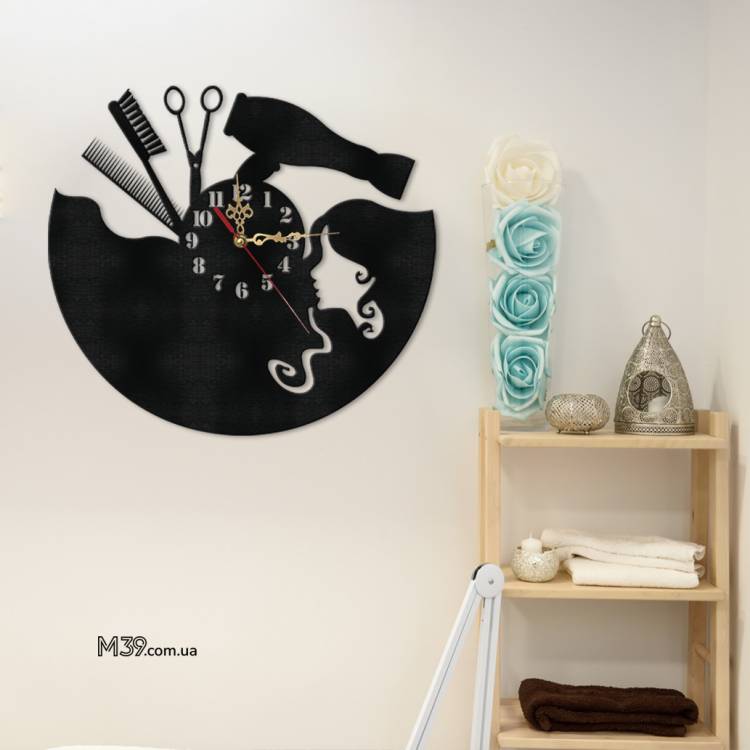 Интерьерные настенные часы парикмакерские с девушкой m39.com.ua Интерьерные настенные часы парикмакерские с девушкой