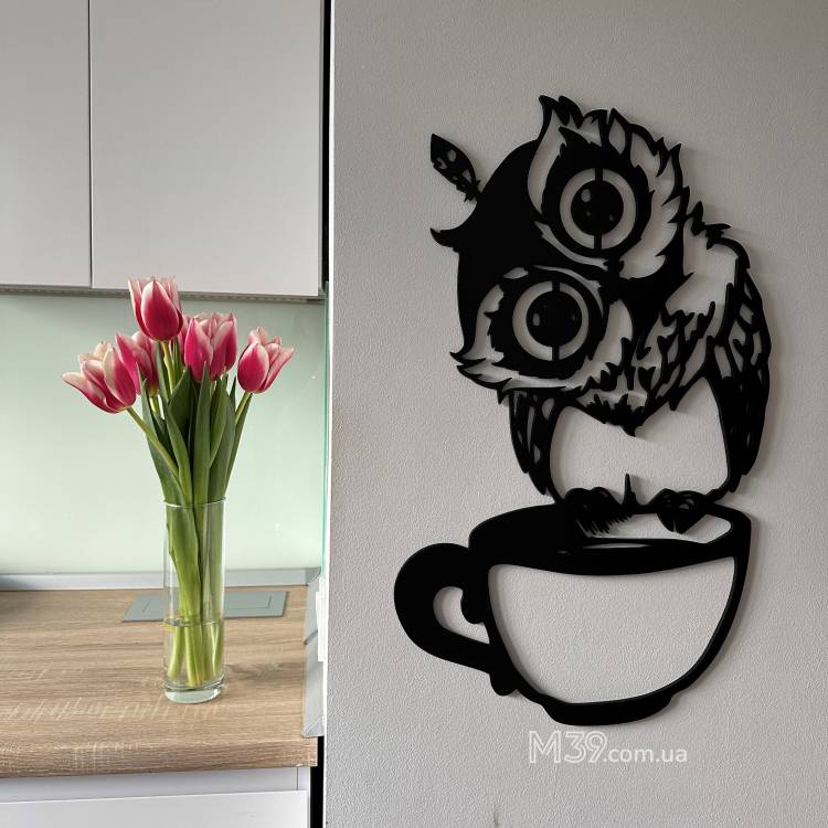 Подарунок Кулінару - Панно "Сова з чашкою" з дерева на стіну m39.com.ua Подарунок Кулінару - Панно "Сова з чашкою" з дерева на стіну