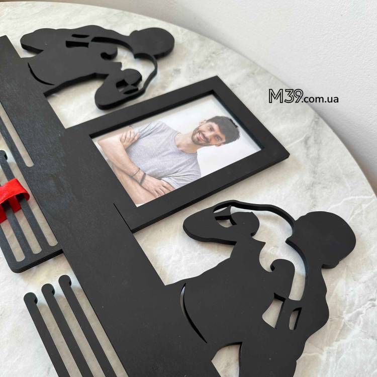 Медальниця з дерева Бокс Кікбоксинг з фото