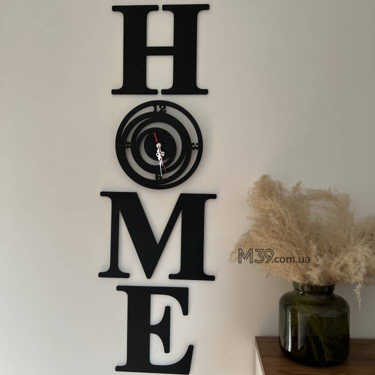 Надпись Home с часами