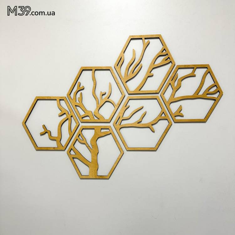 Деревянное декоративное панно в виде дерева