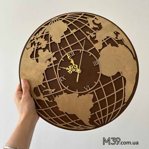 Подарок железнодорожнику: деревянные лофт-часы «Карта мира»