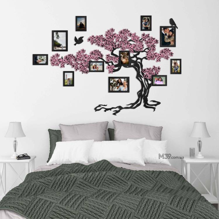 Декор в спальню на стену - семейное дерево "Сакура", композиция из фоторамок
