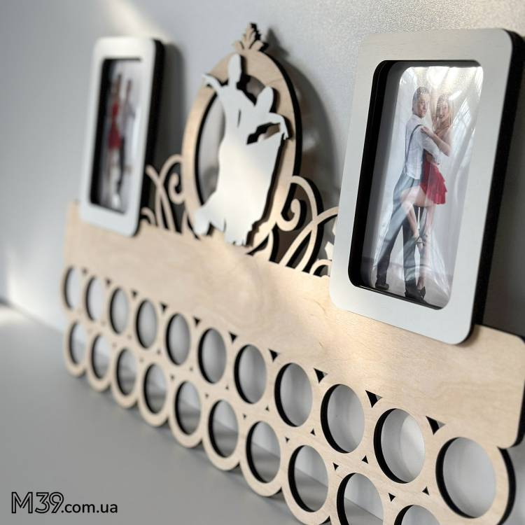 Медальница из дерева бальные танцы с рамками для фото