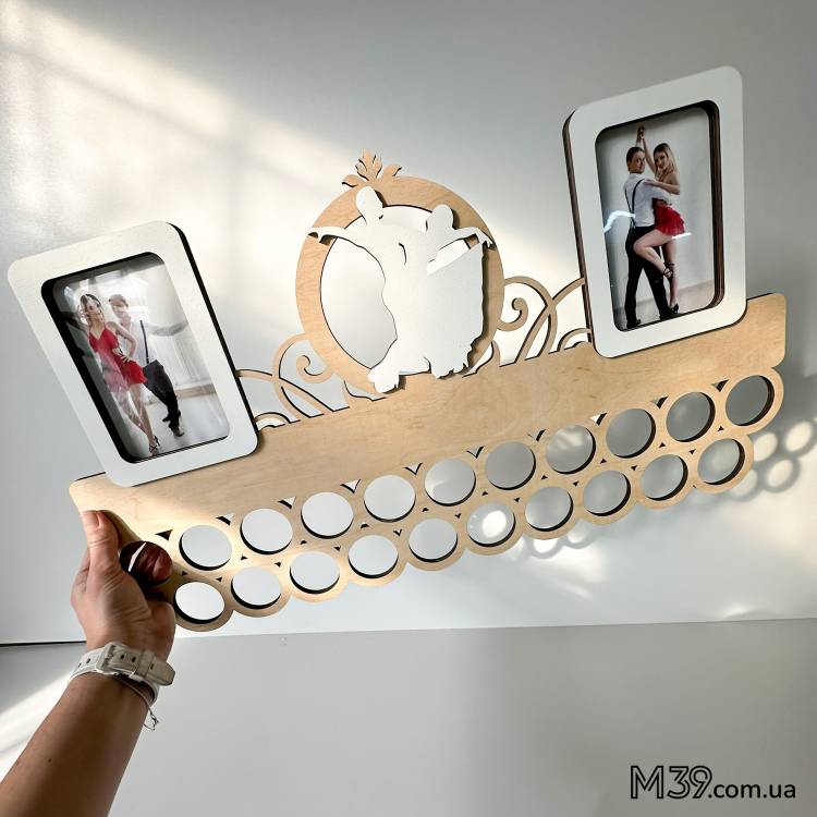 Медальница из дерева бальные танцы с рамками для фото