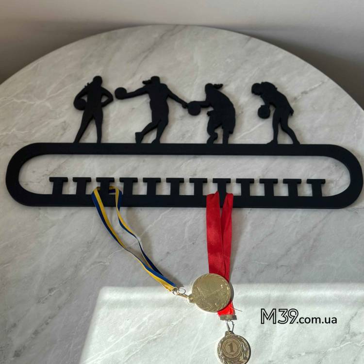 Медальница из дерева баскетбол для девочки