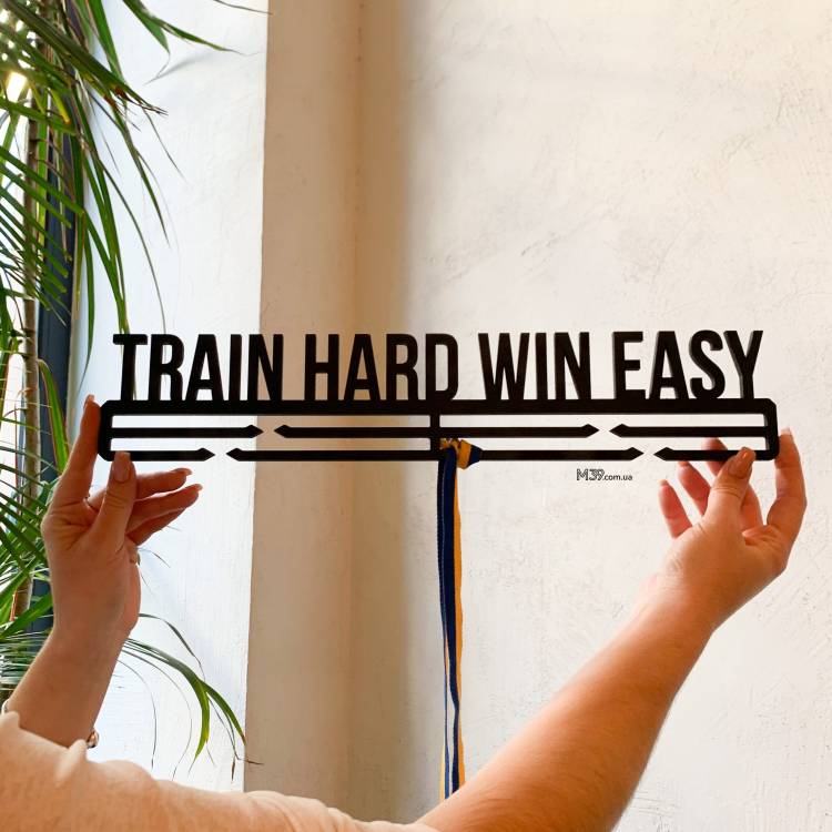 Медальниця з дерева, подарунок спортсмену TRAIN HARD WIN EASY