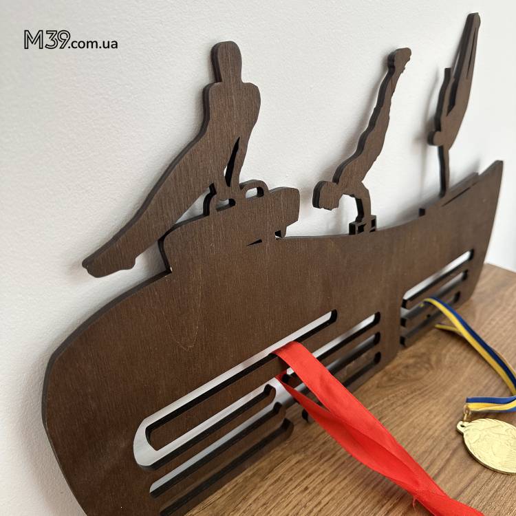Медальница из дерева легкая атлетика