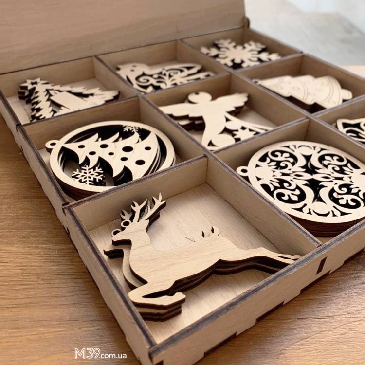 Новогодняя коробка для игрушек на елку "Happy New Year" 27 штук