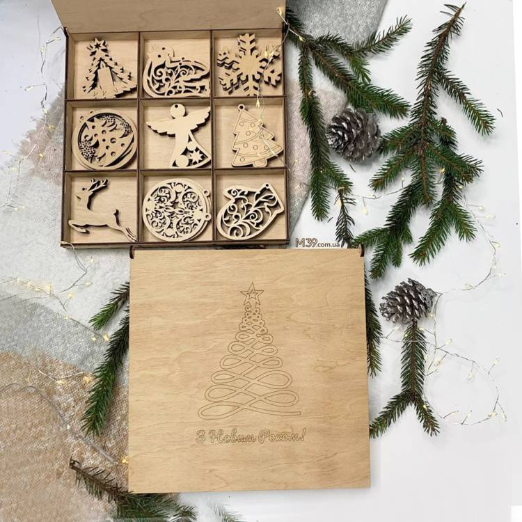 Коробка с деревянными новогодними украшениями "С Новым Годом", 27 шт