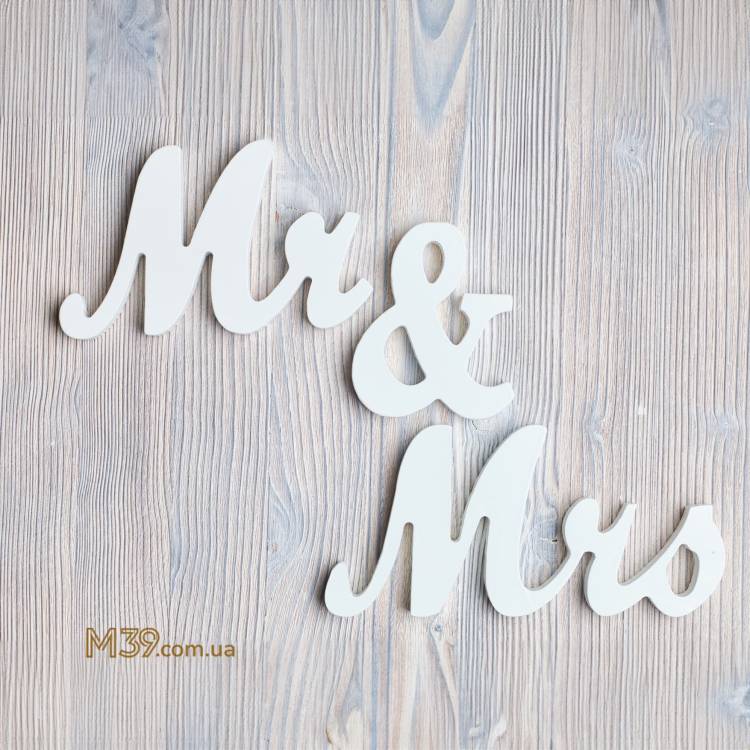 Напис з Дерева на Весілля Mr and Mrs