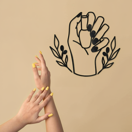 Логотип Манікюрного Салону з Дерева на Замовлення m39.com.ua Логотип Манікюрного Салону з Дерева на Замовлення