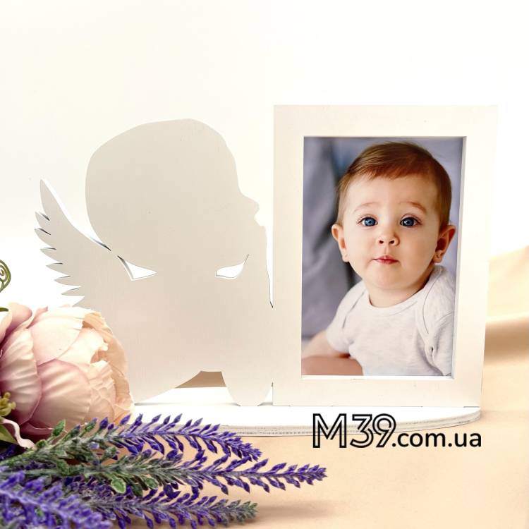 Фоторамка Мрійливе Янголятко Хлопчик з Гравіюванням