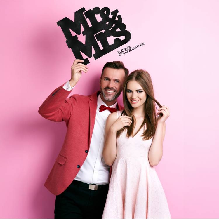 Декоративне Панно Напис на Весілля Mr та Mrs