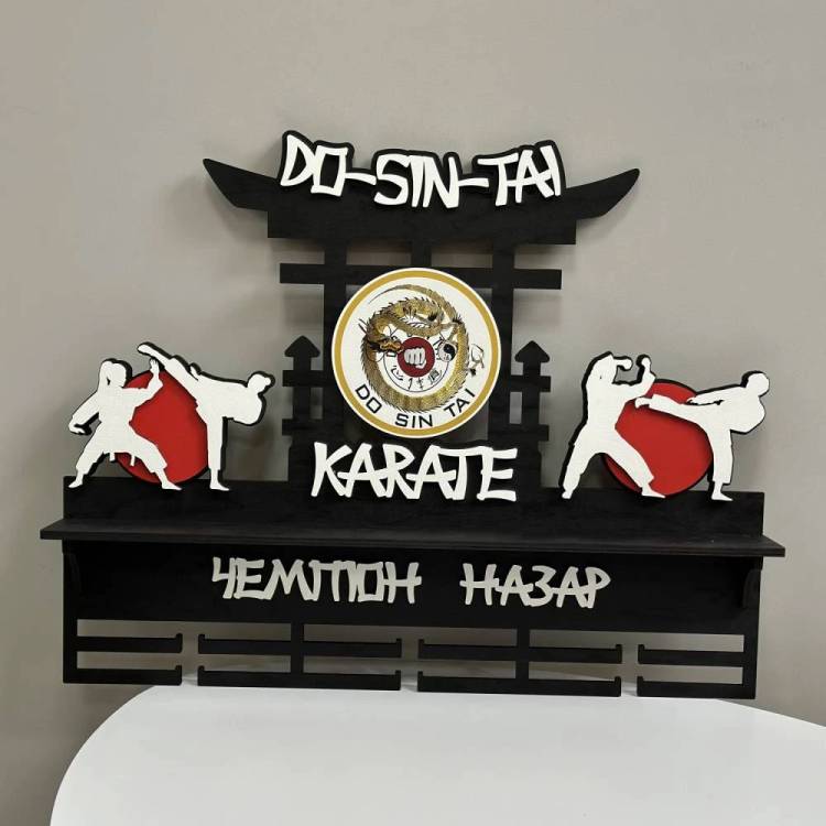 Медальниця Карате Індивідуальна з дерева