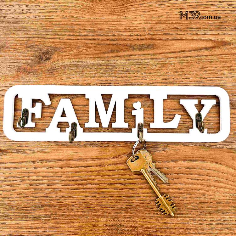 Ключница «Family» из дерева настенная