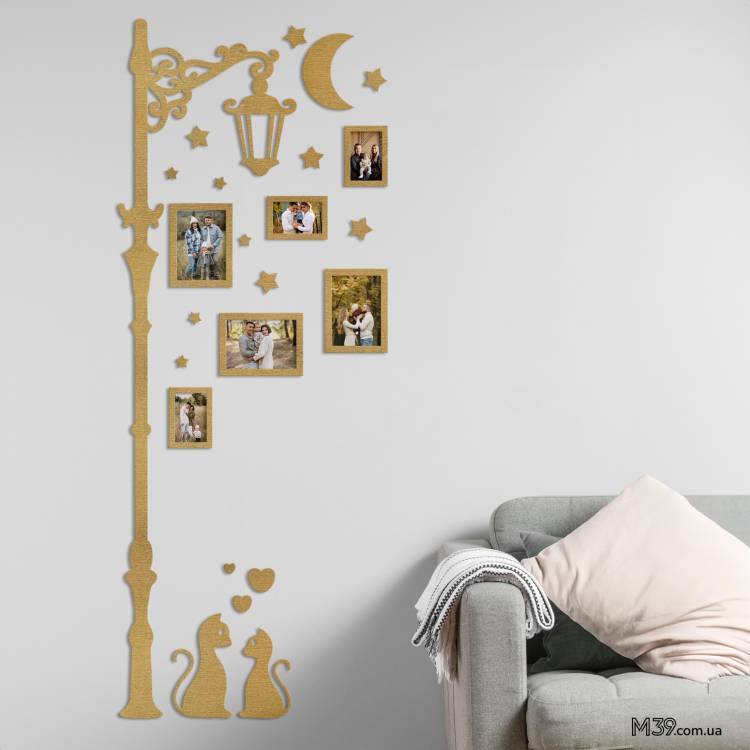 Композиция из фоторамок "Фонарь" с влюбленными котиками, декоративное панно m39.com.ua Композиция из фоторамок "Фонарь" с влюбленными котиками, декоративное панно