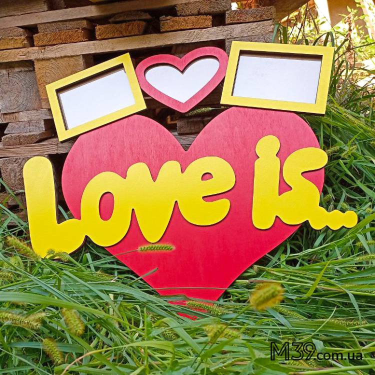 Подарунок Колекціонеру Love Is - Фоторамка "Love Is" на 3 фото