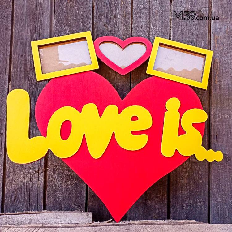 Подарунок Колекціонеру Love Is - Фоторамка "Love Is" на 3 фото