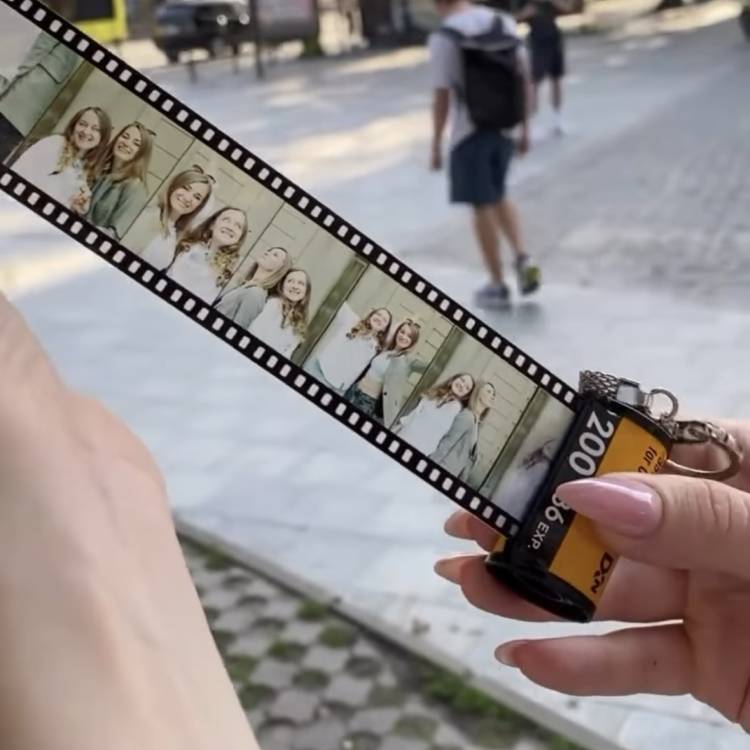 Ретрофотоплива - брелок с вашими фото (6-10 фотографий)