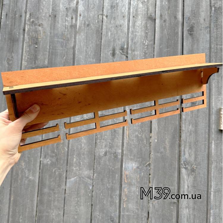 Медальниця з дерева іменна з гравіюванням m39.com.ua Медальниця з дерева іменна з гравіюванням