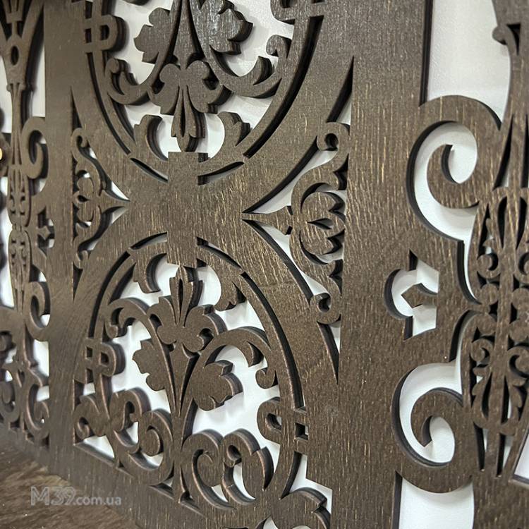 Поличка для ікон настінна. Іконостас домашній з підсвічником 