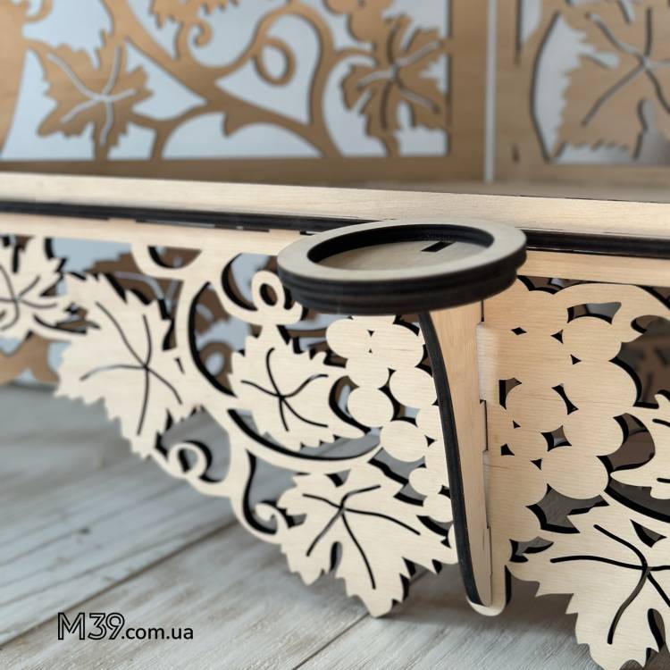 Поличка для ікон. Іконостас домашній кутовий з виноградом і лампадкою