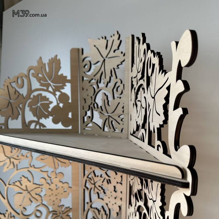 Поличка для ікон. Іконостас домашній кутовий з виноградом і лампадкою