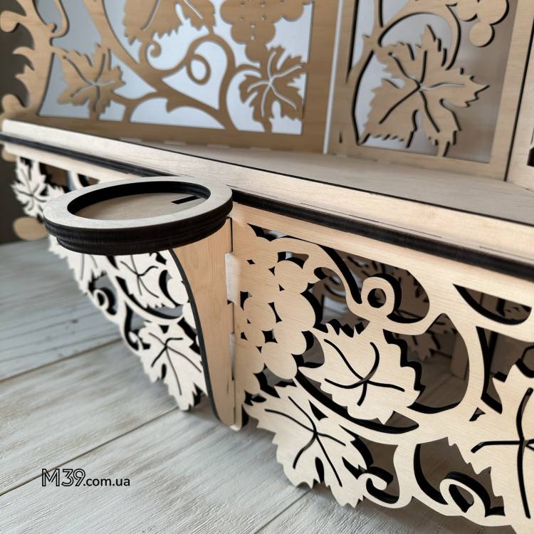 Поличка для ікон. Іконостас домашній кутовий з виноградом і лампадкою