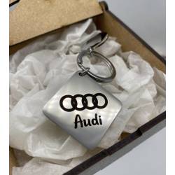 Брелок для ключей с логотипом Audi