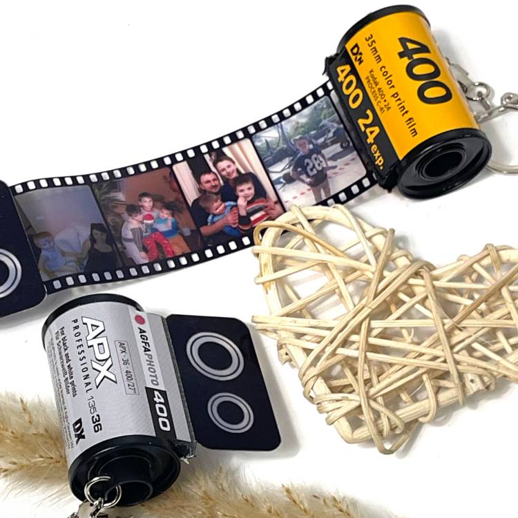 Персоналізований Подарунок Фотоплівка - брелок із вашими фото (6-10 фотографій)