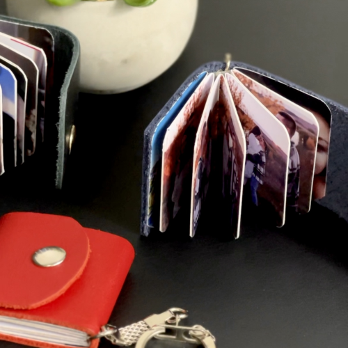 Шкіряний брелок з фото-спогадами — фотобрелок мініальбом 10–14 фото m39.com.ua Шкіряний брелок з фото-спогадами — фотобрелок мініальбом 10–14 фото