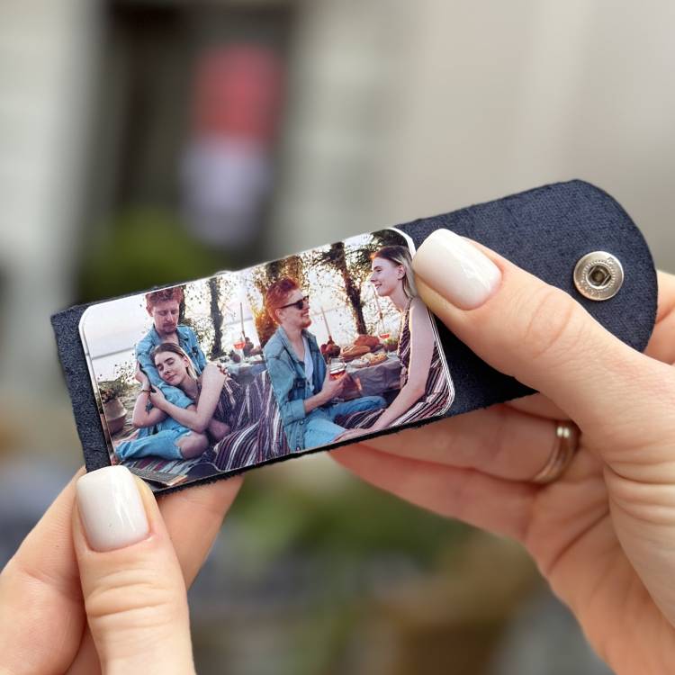 Шкіряний брелок з фото всередині, міні альбом для спогадів