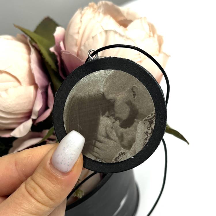 Автомобильная подвеска с вашим фото (гравировка) для самого родного человека m39.com.ua Автомобильная подвеска с вашим фото (гравировка) для самого родного человека