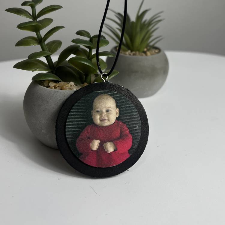 Автомобільна підвіска з індивідуальним фото ваших рідних