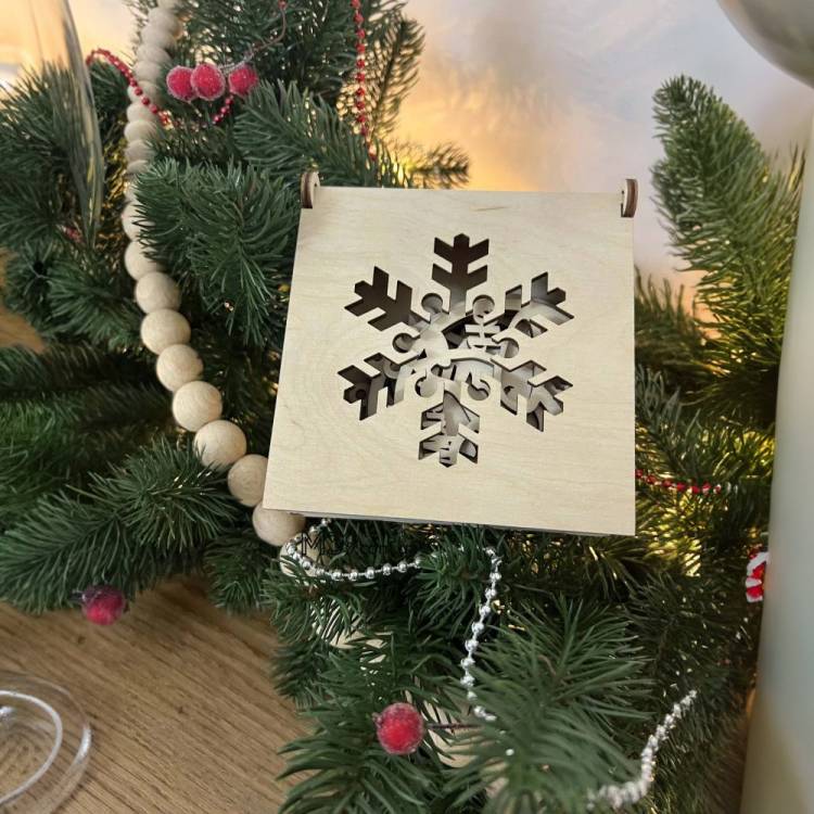 Набір ялинкових патріотичних новорічних іграшок в Еко коробці