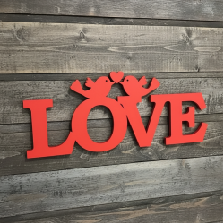 Надпись деревянная Love с птичками
