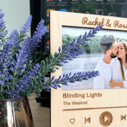 Рамка Spotify з вашим фото — персоналізований подарунок з улюбленою піснею m39.com.ua Рамка Spotify з вашим фото — персоналізований подарунок з улюбленою піснею