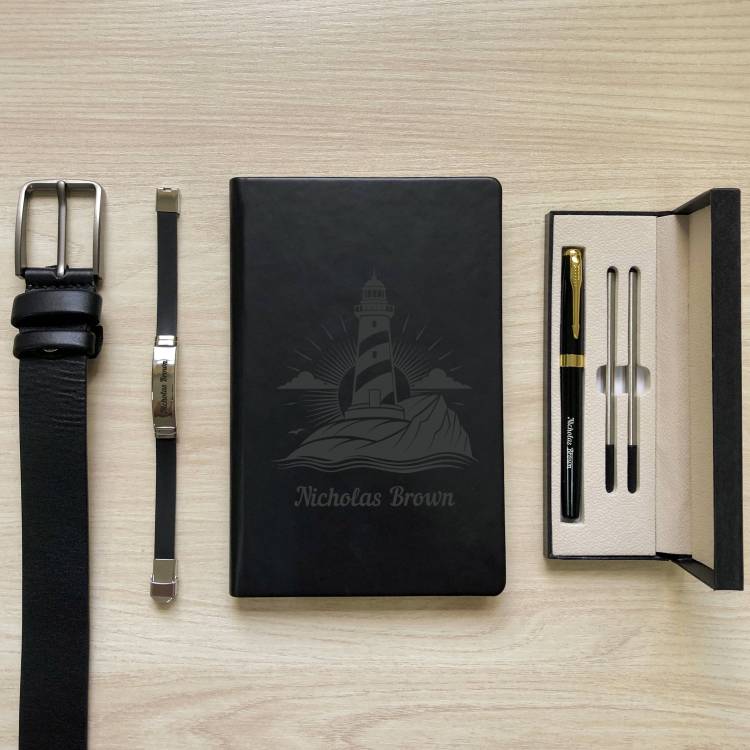 Подарунковий комплект для чоловіка з персоналізацією — блокнот, ручка, браслет, ремінь