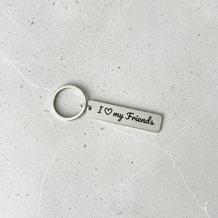 Подарок подруге, металлический брелок I love my Friends