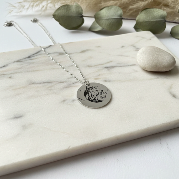 Подвеска с милой гравировкой