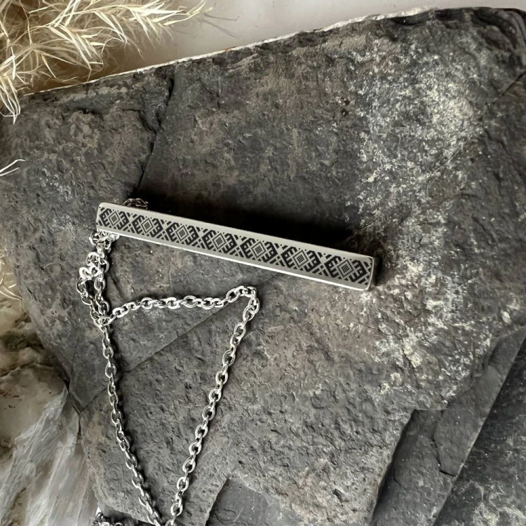 Подвеска столбик с патриотической тематикой Вышиванка