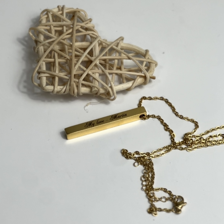 Элегантный нежный подарок на годовщину — ювелирное украшение с персонализированной именной гравировкой m39.com.ua Элегантный нежный подарок на годовщину — ювелирное украшение с персонализированной именной гравировкой