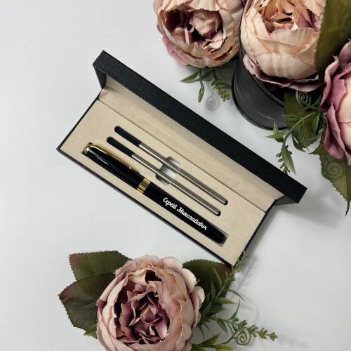 Ідеальний подарунок — ручка з персональним гравіюванням (ім’я/ініціали/дата)