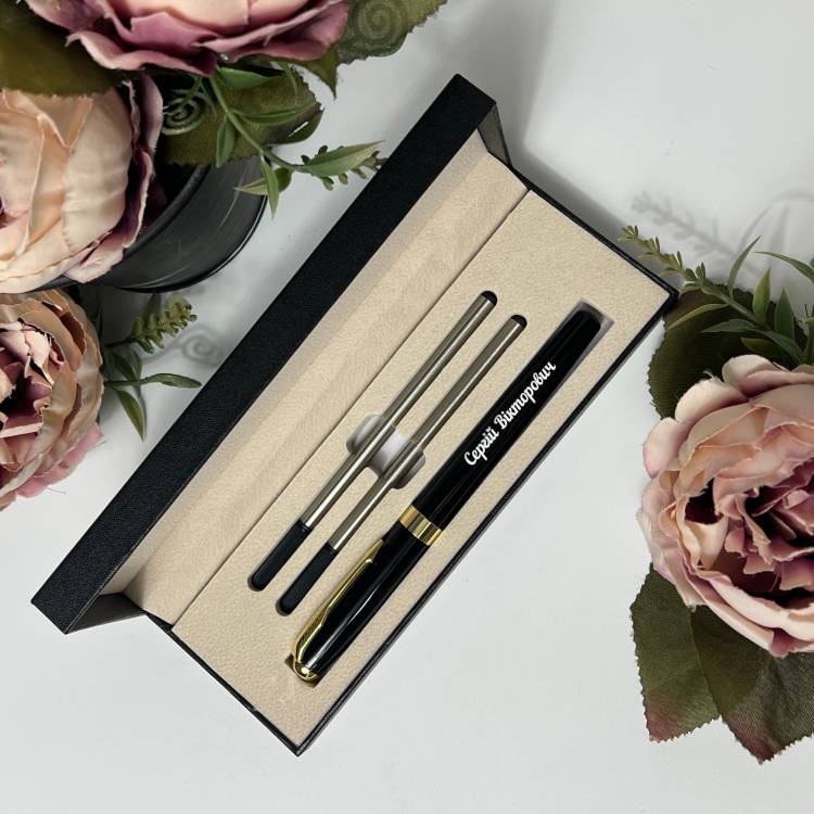 Стильний подарунок — ручка з персоналізованим гравіюванням (ім’я/ініціали/дата) m39.com.ua Стильний подарунок — ручка з персоналізованим гравіюванням (ім’я/ініціали/дата)