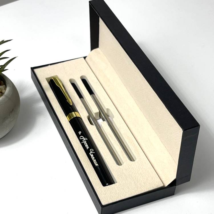 Прекрасный подарок — ручка с персональной гравировкой (имя/инициалы/дата) m39.com.ua Прекрасный подарок — ручка с персональной гравировкой (имя/инициалы/дата)